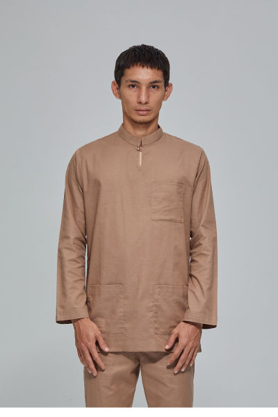 Baju Melayu Cekak Musang Hirami, Clay Brown